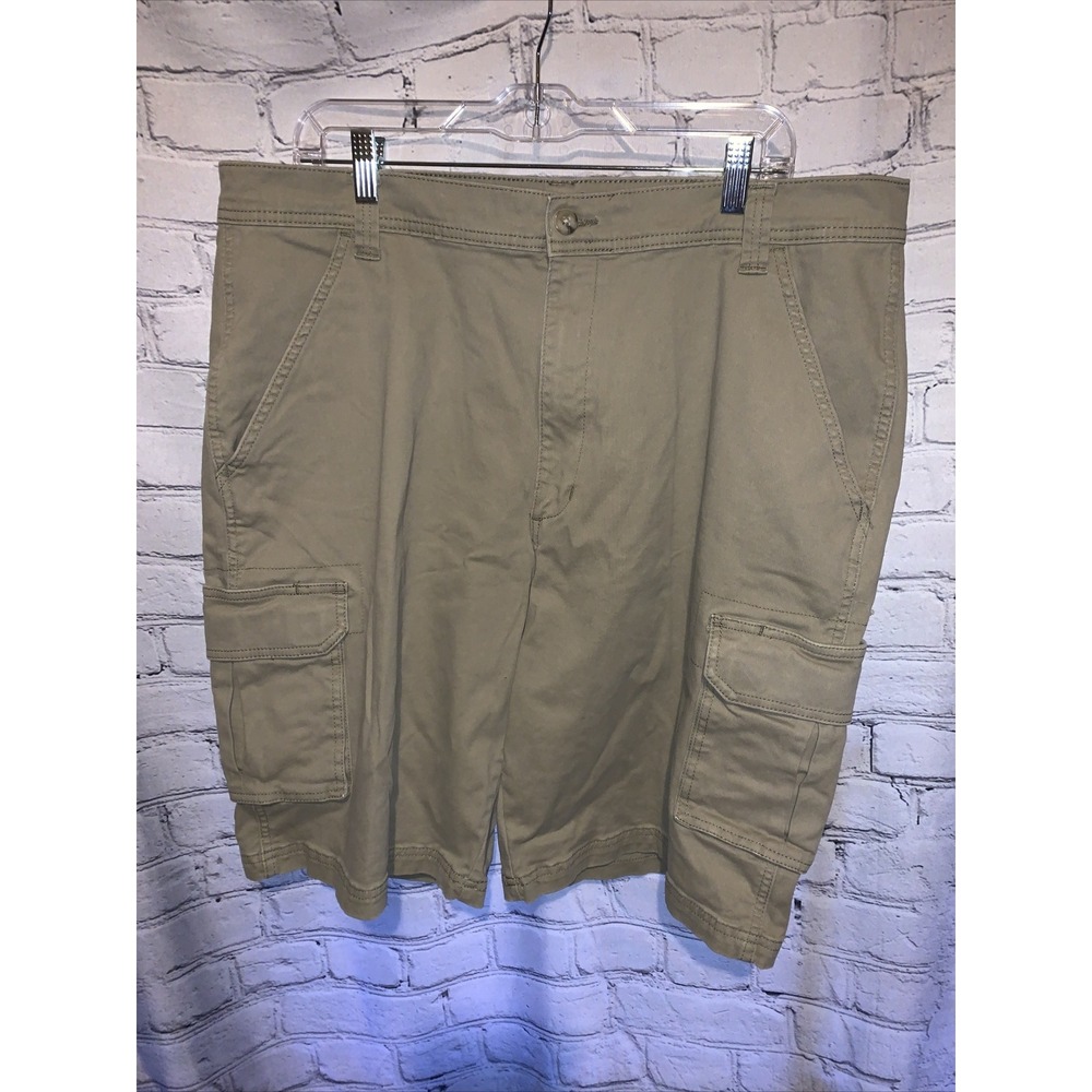 Men's Wrangler Cargo Shorts Size 38 Khaki Beige